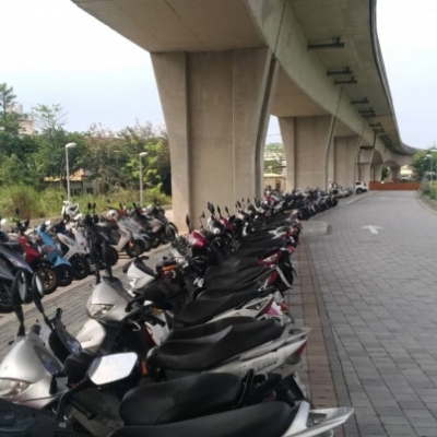 A15停車場